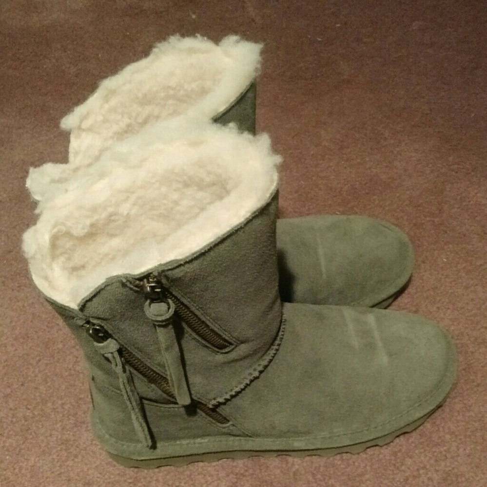 BEARPAW boots!